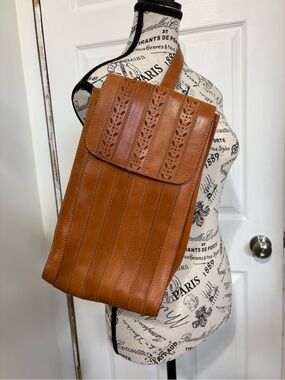 Vintage Tan Leather Vertical Crossbody Bag